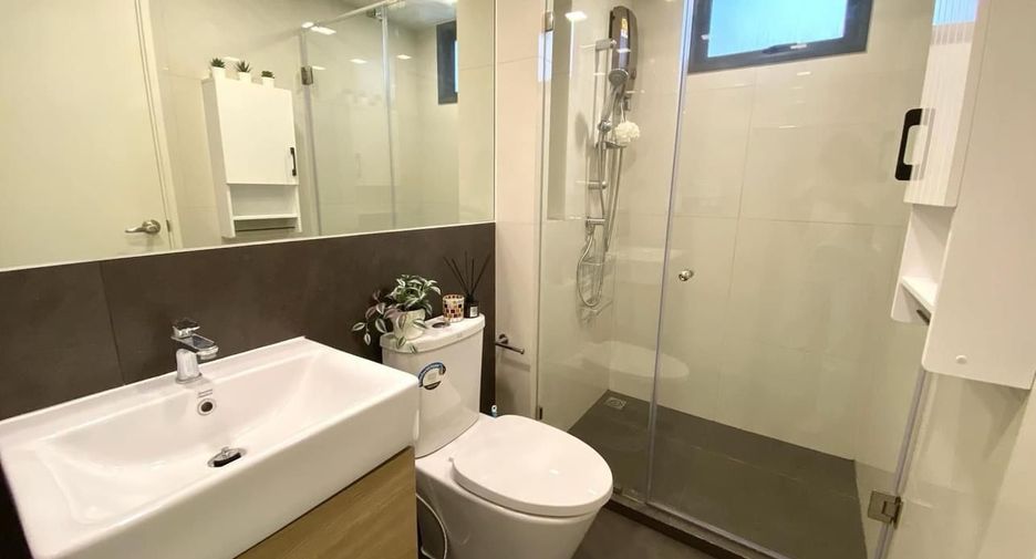For rent 1 bed condo in Phra Khanong, Bangkok
