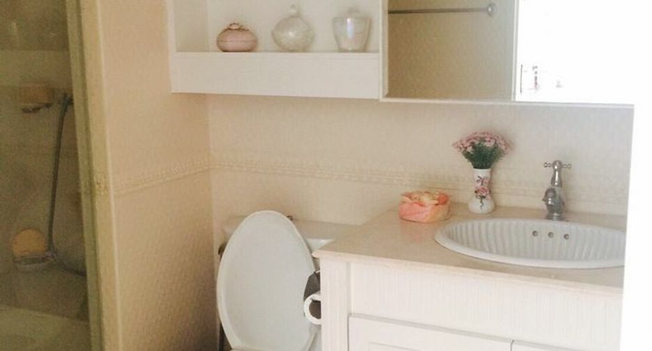 For sale 1 bed condo in Khlong San, Bangkok