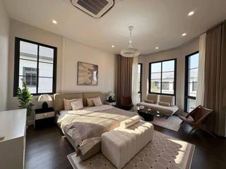 For rent 4 bedrooms house in Bang Kapi, Bangkok