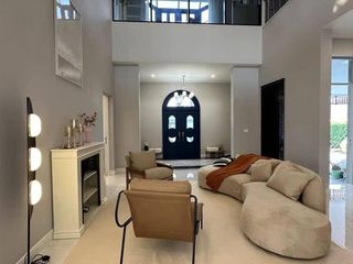 For rent 4 bedrooms house in Bang Kapi, Bangkok