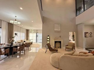 For rent 4 bedrooms house in Bang Kapi, Bangkok
