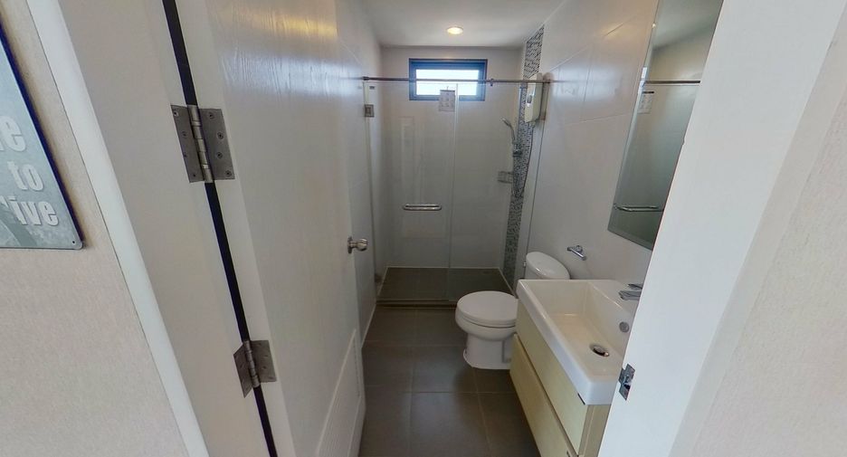 For sale 2 bedrooms condo in Bang Sue, Bangkok