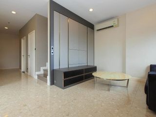 Wohnung zur Miete mit 2 Zimmer in Khlong Toei, Bangkok