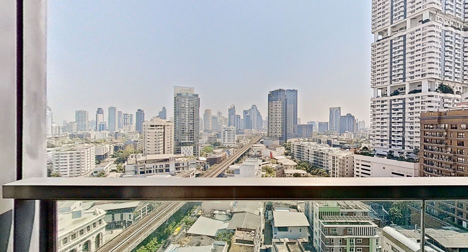 À louer 1 chambre condo à Khlong Toei, Bangkok