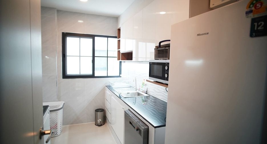 Casa en alquiler de 4 habitaciones en Bang Phli, Samut Prakan