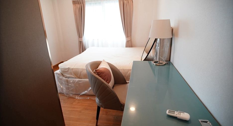 Casa en alquiler de 4 habitaciones en Bang Phli, Samut Prakan