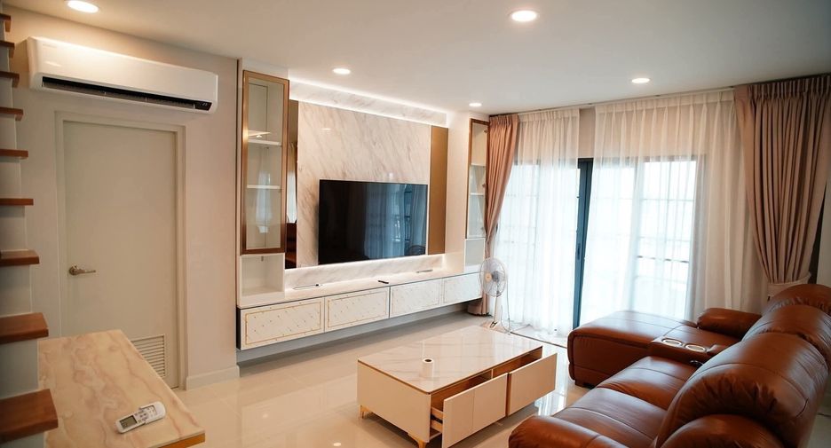 Casa en alquiler de 4 habitaciones en Bang Phli, Samut Prakan