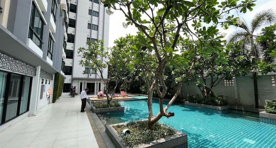 For sale 1 bed condo in Suan Luang, Bangkok