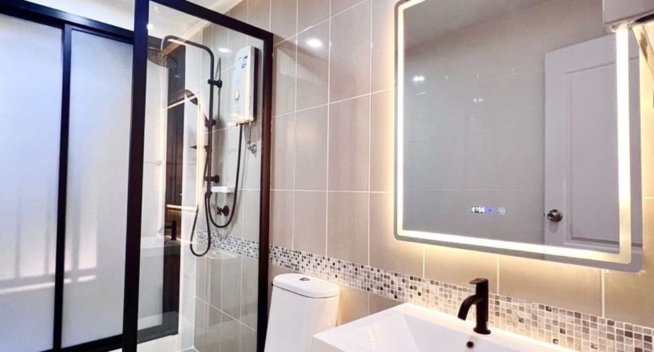 For sale 1 bed condo in Suan Luang, Bangkok