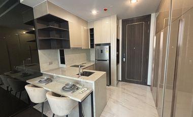 Condo en alquiler de 1 habitaciones en Khlong Toei, Bangkok