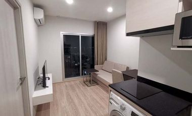 Condo en alquiler de 1 habitaciones en Huai Khwang, Bangkok