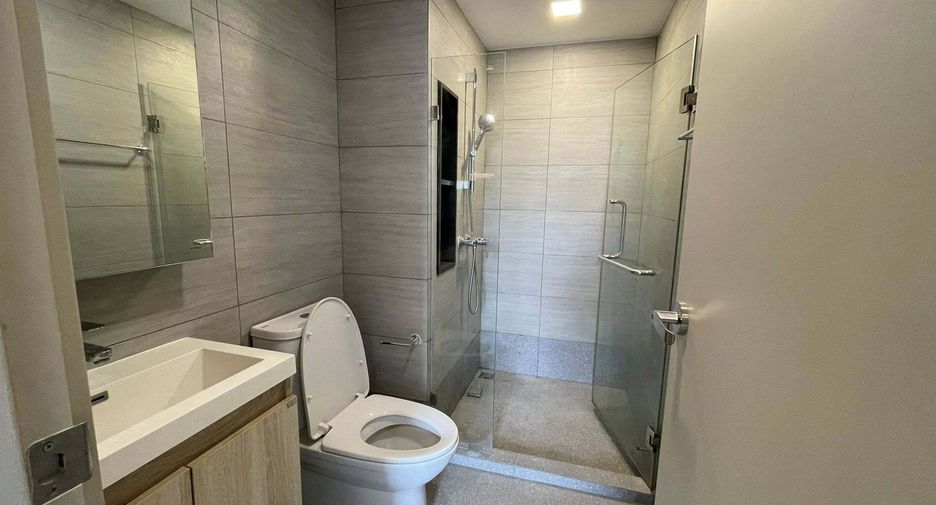 For rent 1 bed condo in Bang Rak, Bangkok