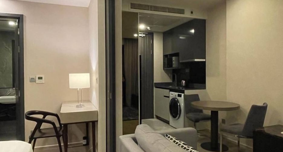 For rent 1 bed condo in Khlong Toei, Bangkok