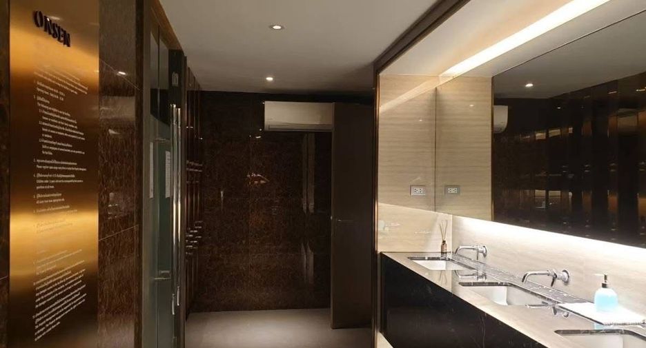 For rent 1 bed condo in Khlong Toei, Bangkok