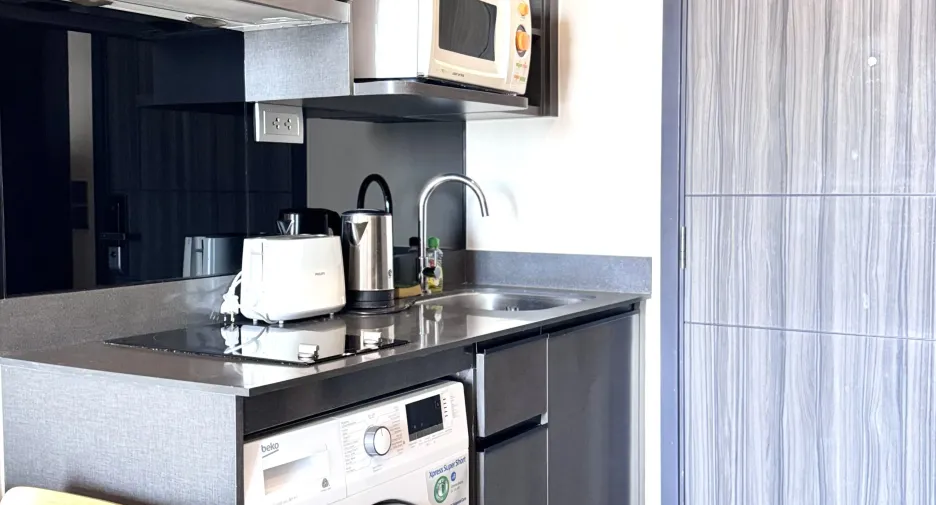 Wohnung zur Miete mit 1 Zimmer in Khlong Toei, Bangkok