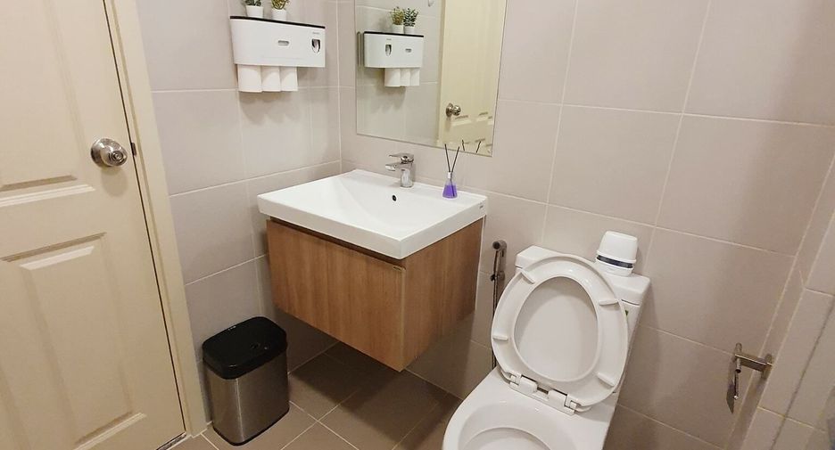 For rent 1 bed condo in Huai Khwang, Bangkok