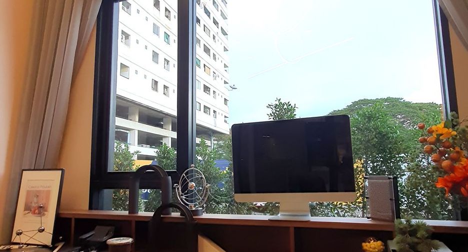 For sale 1 bed condo in Mueang Samut Prakan, Samut Prakan