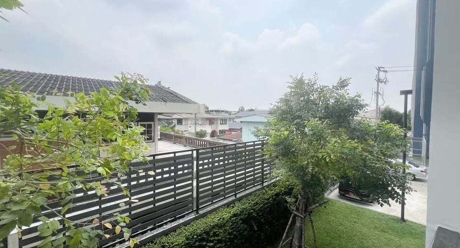 For rent 1 bed condo in Wang Thonglang, Bangkok