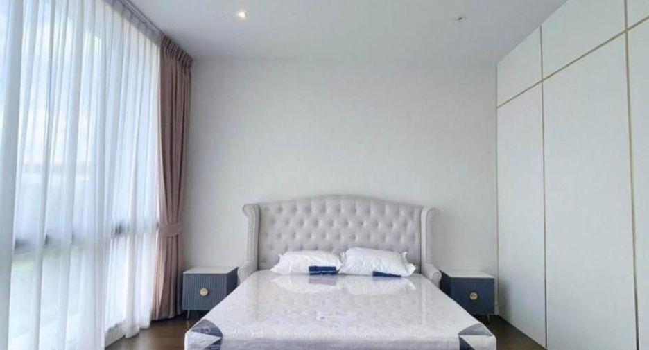 For rent 4 bedrooms house in Bang Kapi, Bangkok