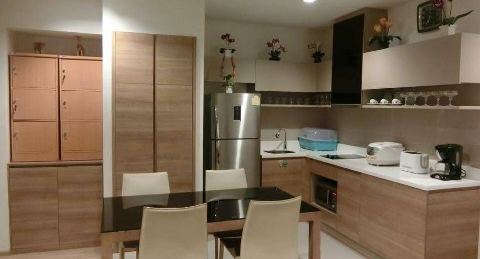For sale 2 bedrooms condo in Phaya Thai, Bangkok