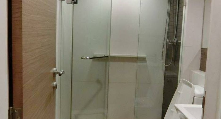 For sale 2 bedrooms condo in Phaya Thai, Bangkok