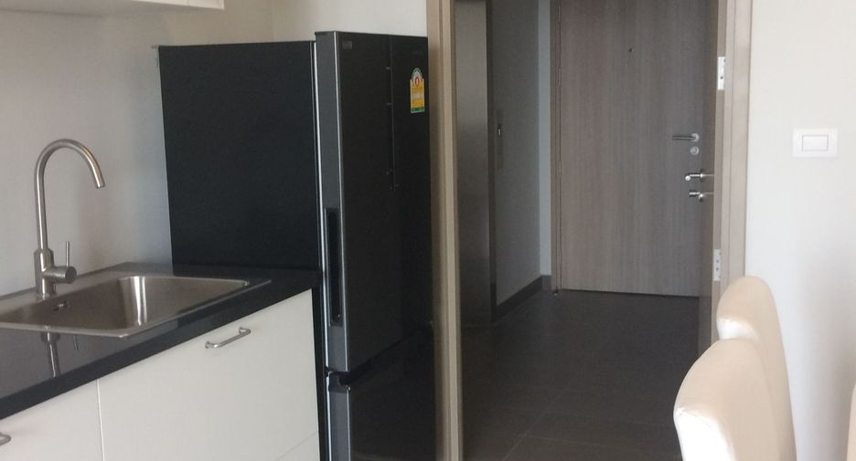 Wohnung zur Miete mit 2 Zimmer in Pathum Wan, Bangkok
