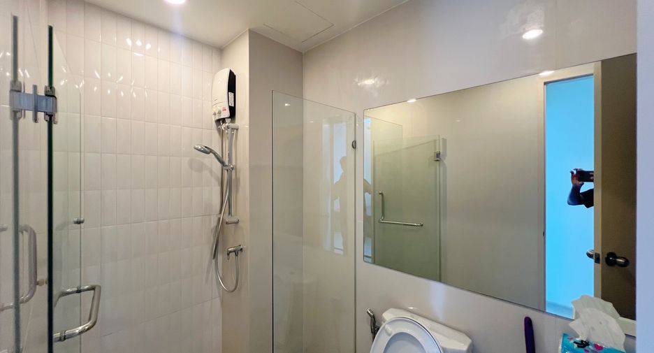 À louer 1 chambre condo à Watthana, Bangkok