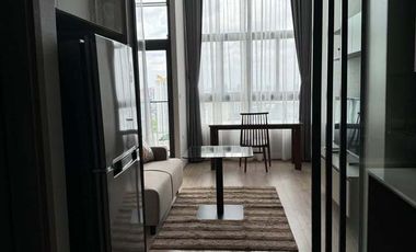 For rent 2 bedrooms condo in Ratchathewi, Bangkok