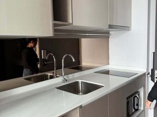 For rent 2 bedrooms condo in Ratchathewi, Bangkok