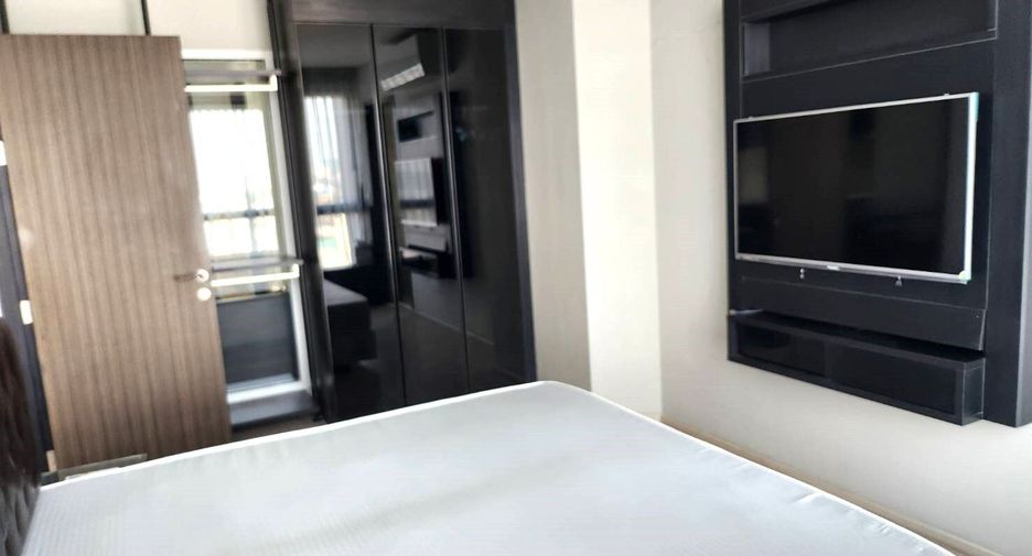 For sale 1 bed condo in Khlong Toei, Bangkok