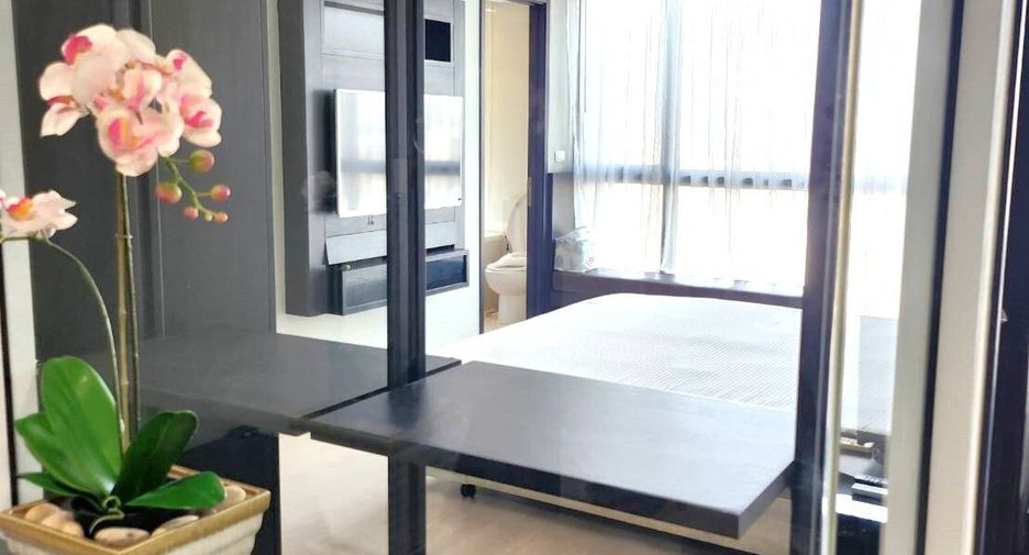 For sale 1 bed condo in Khlong Toei, Bangkok