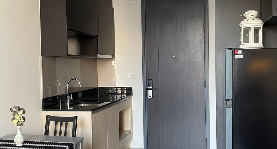 Condo en alquiler de 1 habitaciones en Khlong Toei, Bangkok
