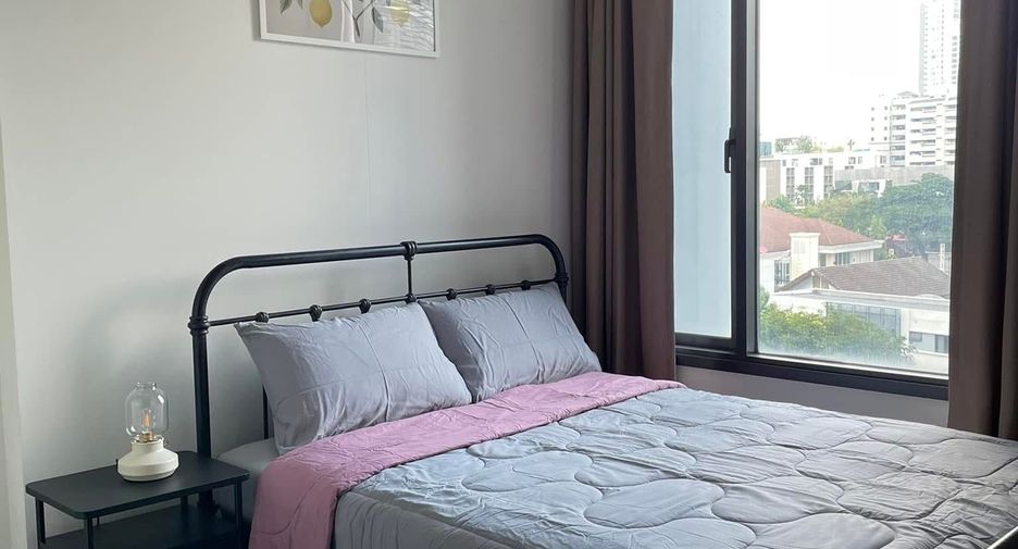 Condo en alquiler de 1 habitaciones en Khlong Toei, Bangkok