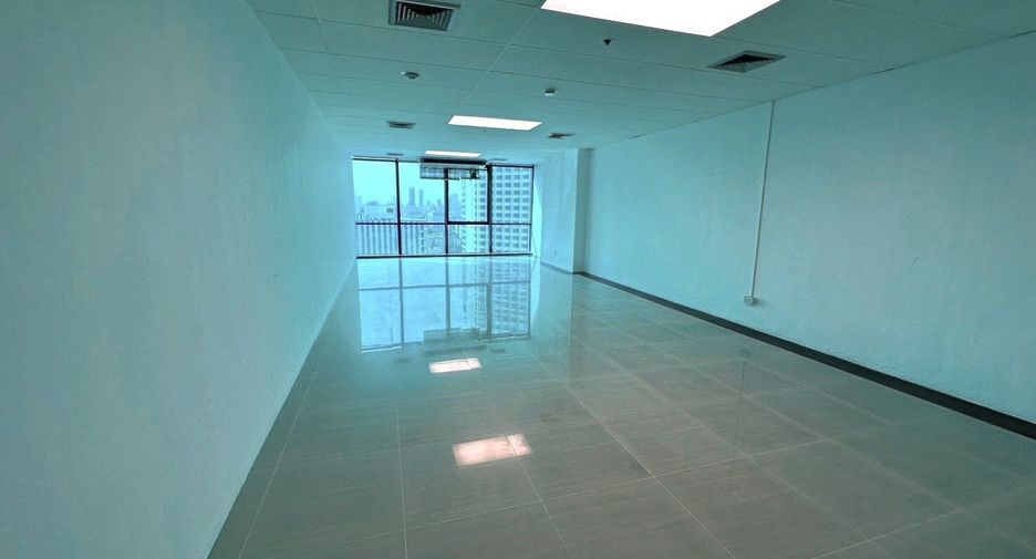 For rent office in Huai Khwang, Bangkok