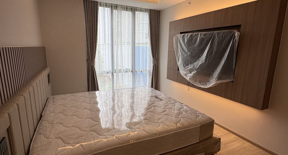 For rent 2 bedrooms apartment in Watthana, Bangkok