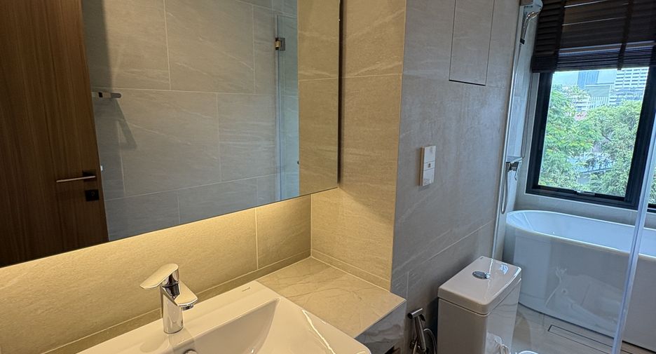 For rent 2 bedrooms apartment in Watthana, Bangkok