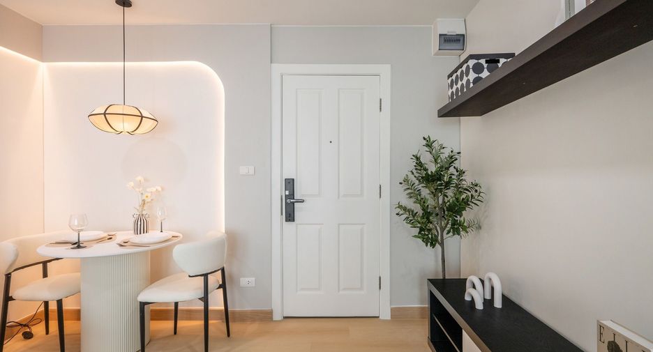 For sale studio condo in Phra Khanong, Bangkok