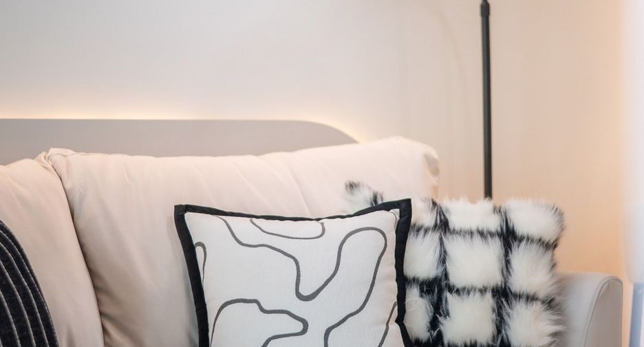 For sale studio condo in Phra Khanong, Bangkok