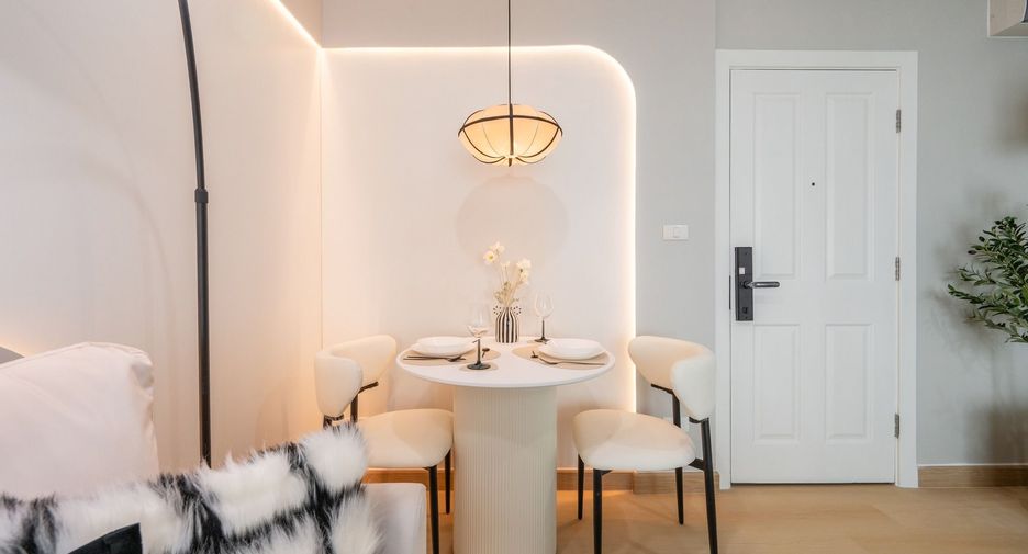 For sale studio condo in Phra Khanong, Bangkok