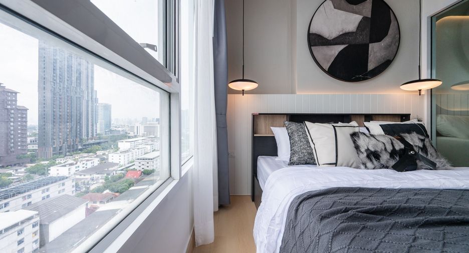 For sale studio condo in Phra Khanong, Bangkok