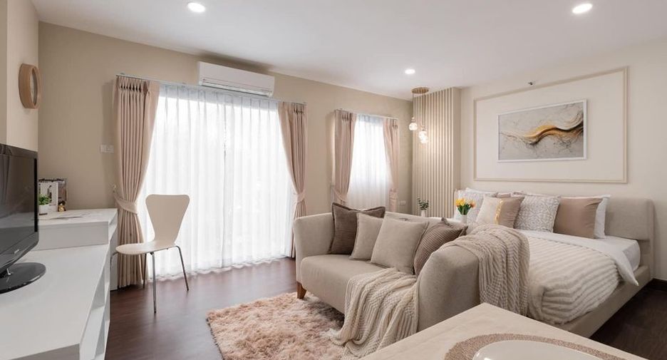For sale 1 bed condo in Phra Khanong, Bangkok
