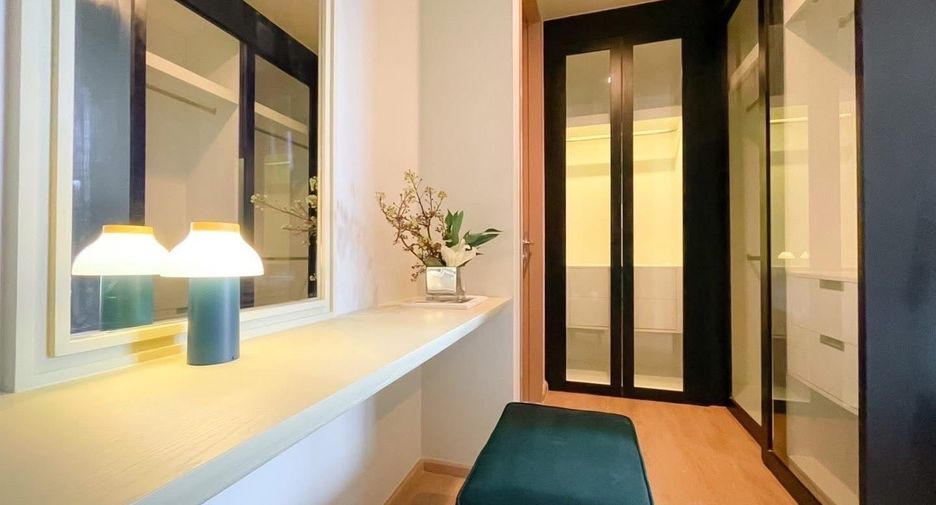 For rent 2 ベッドルーム condo in Watthana, Bangkok