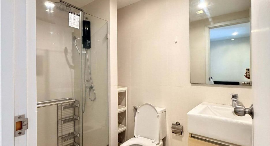 For rent 1 bed condo in Phaya Thai, Bangkok