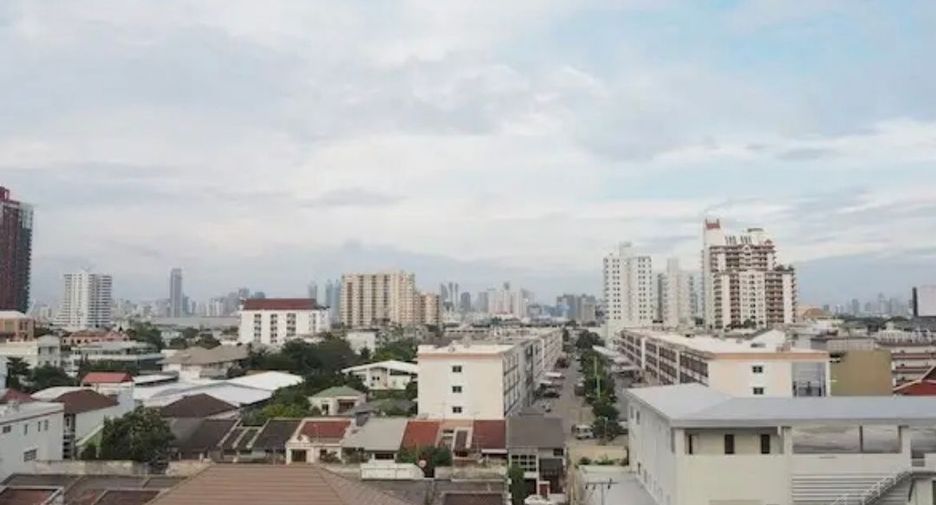 For sale 1 bed condo in Yan Nawa, Bangkok
