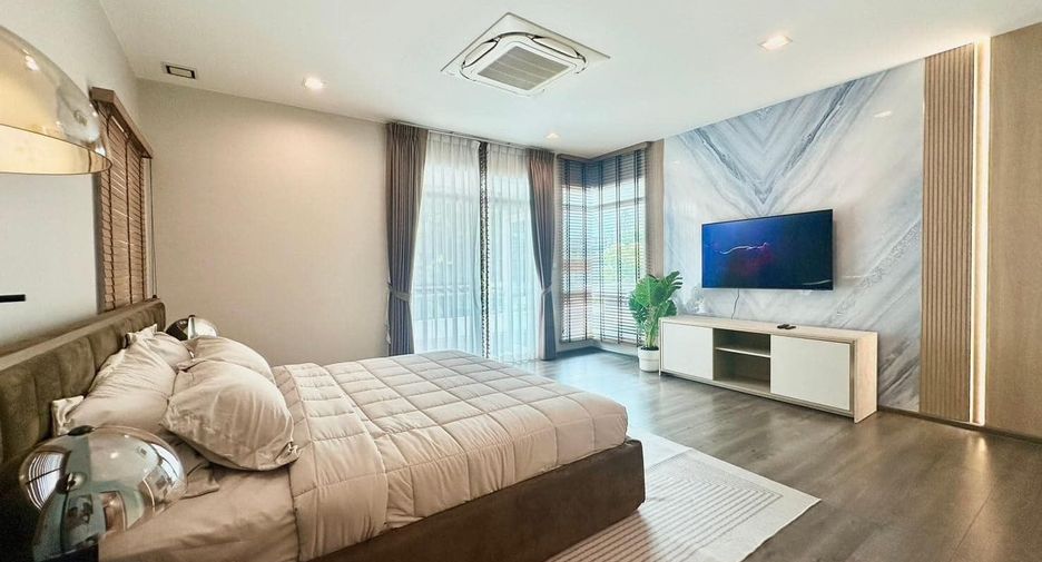 Casa en alquiler de 4 habitaciones en Bang Phli, Samut Prakan