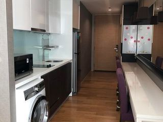 For rent 1 bed condo in Yan Nawa, Bangkok