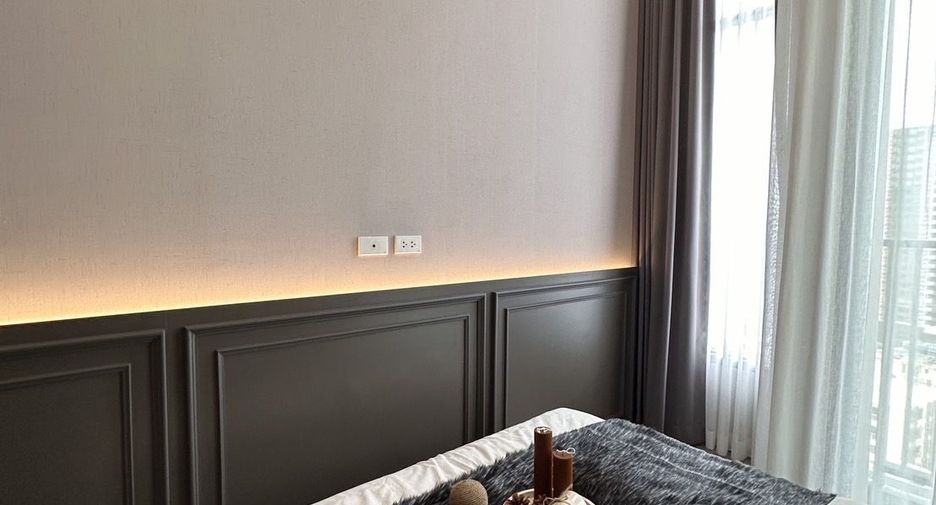 For rent 2 bedrooms condo in Huai Khwang, Bangkok