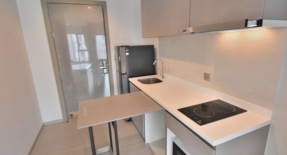 Condo en alquiler de estudio en Huai Khwang, Bangkok