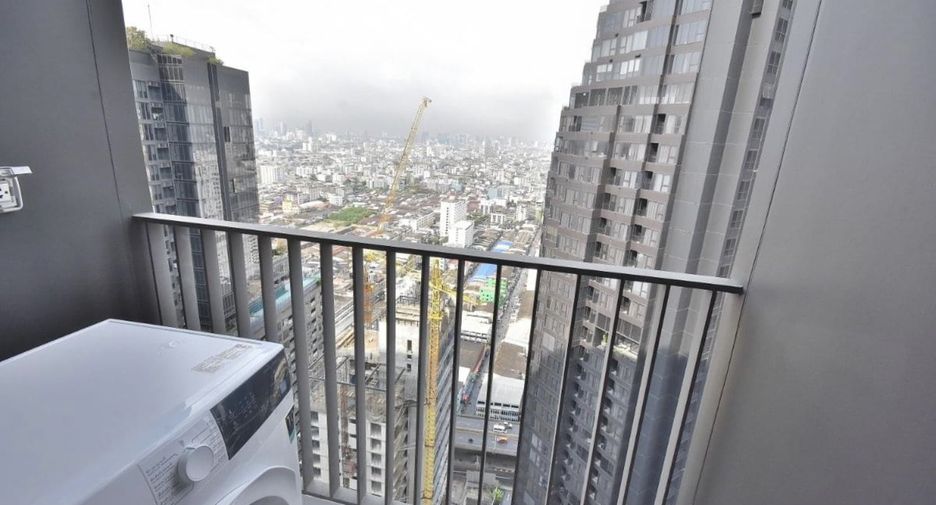 Condo en alquiler de estudio en Huai Khwang, Bangkok