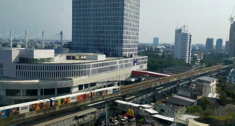 For sale 1 bed condo in Bang Na, Bangkok